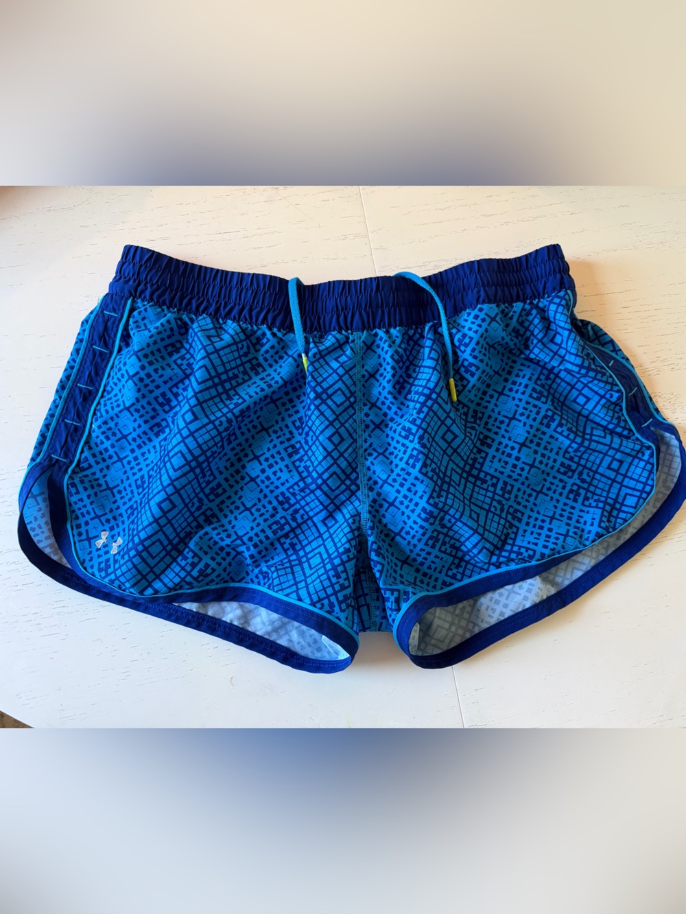 Under Armour Women’s Blue Patterned Athletic Shorts, Running, Medium